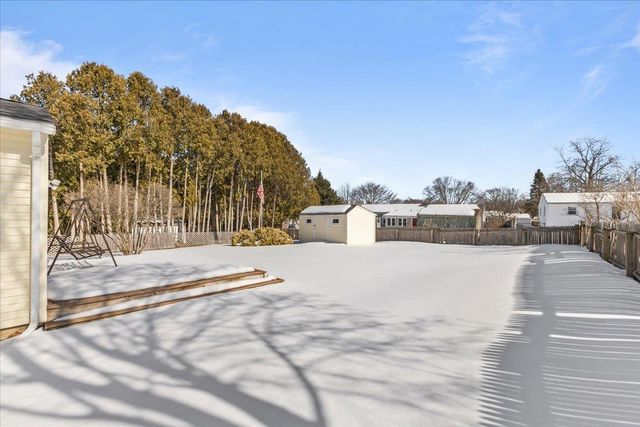 50 Matthew Avenue, Burlington, VT 05408