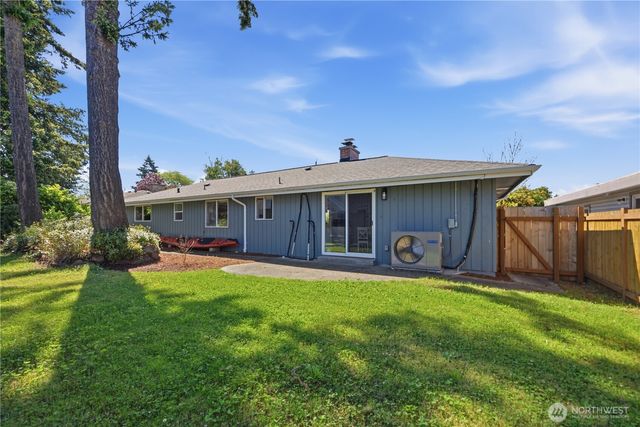 3404 NE 11th Place, Renton, WA 98056
