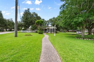 512 Venice Street, Sugar Land, TX 77478