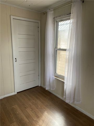 614 Howard St, Brownsville, PA 15417