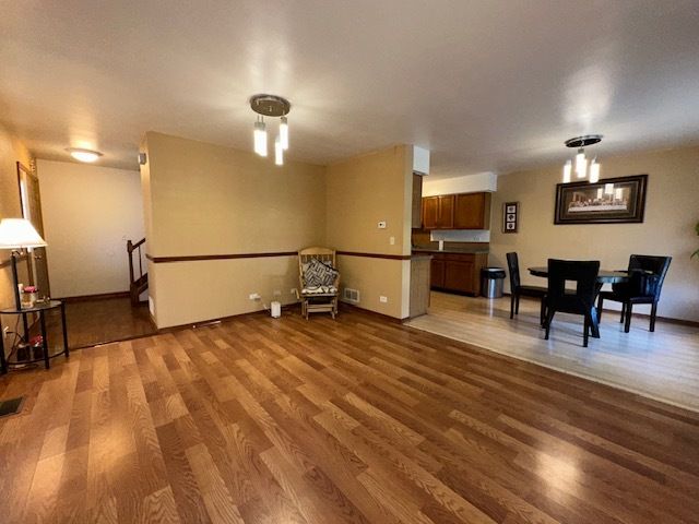124 Village Creek Drive, Lake In The Hills, IL 60156