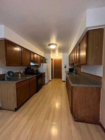 124 Village Creek Drive, Lake In The Hills, IL 60156