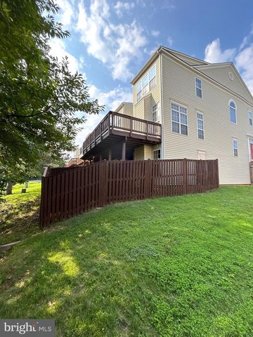 13616 BIG BOULDER RD, Herndon, VA 20171