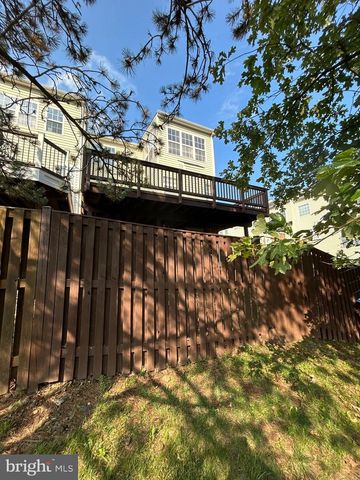 13616 BIG BOULDER RD, Herndon, VA 20171