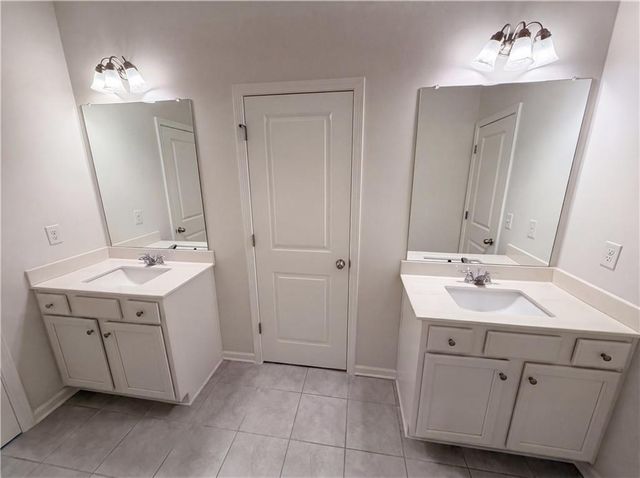 4877 Cooper Farm Drive, Buford, GA 30518
