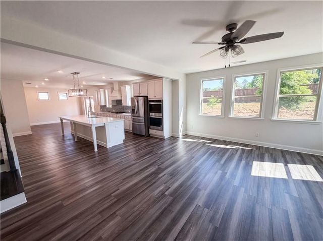 4877 Cooper Farm Drive, Buford, GA 30518