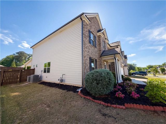 4877 Cooper Farm Drive, Buford, GA 30518