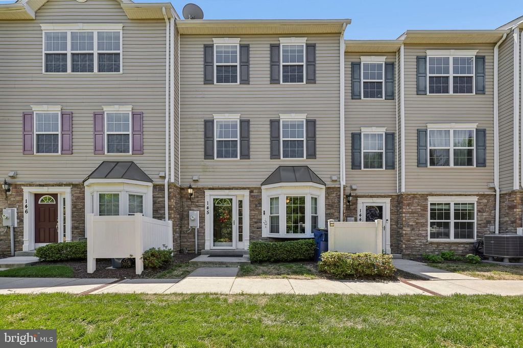 Image 1 of property listing at 1828 CASSANDRA DR #145, Eldersburg, MD 21784