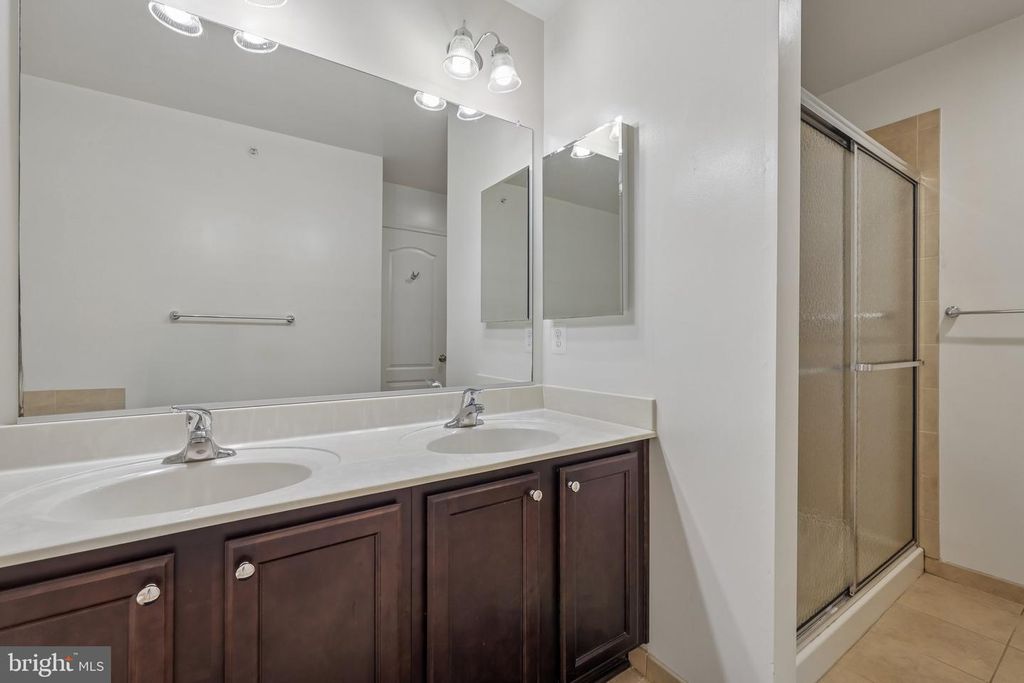 Image 23 of property listing at 1828 CASSANDRA DR #145, Eldersburg, MD 21784