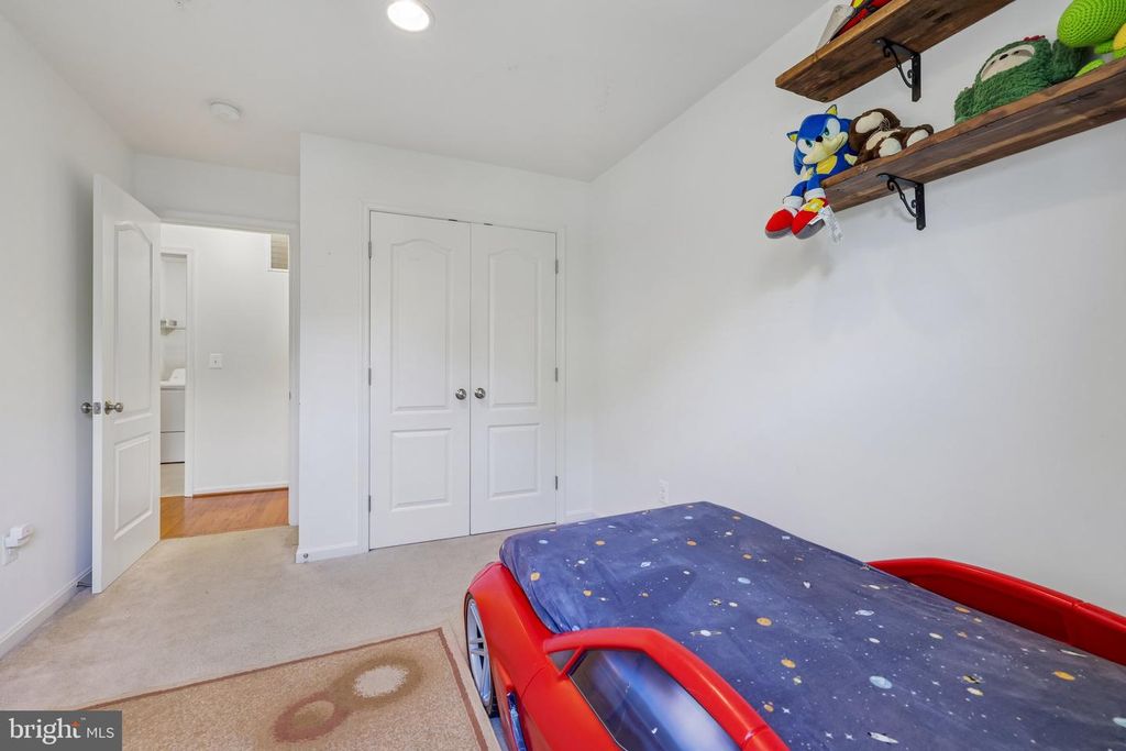Image 26 of property listing at 1828 CASSANDRA DR #145, Eldersburg, MD 21784