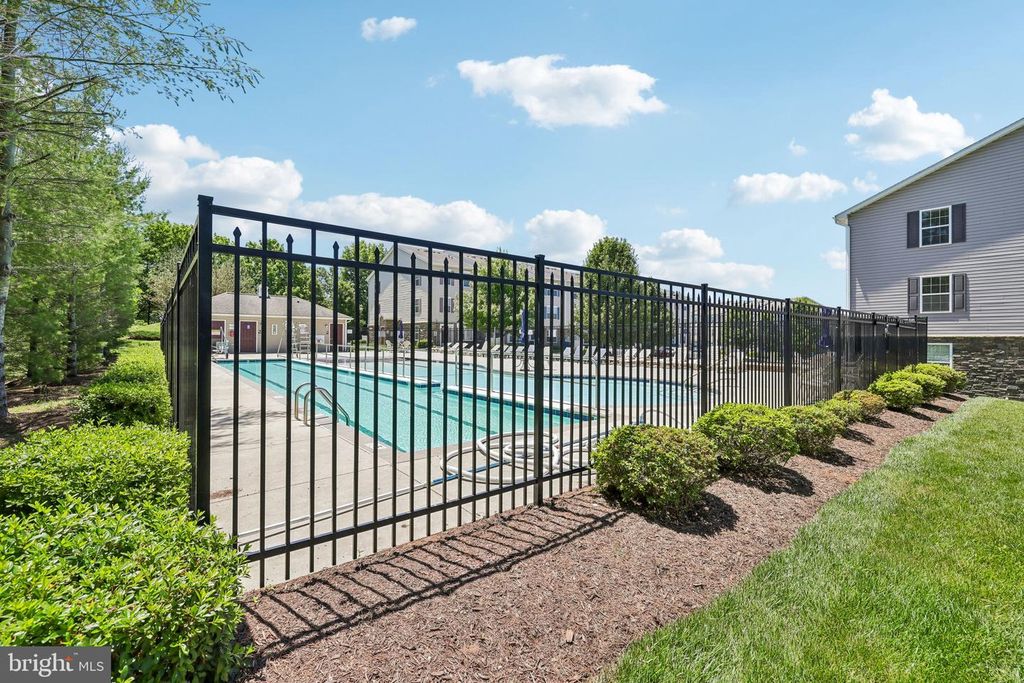 Image 36 of property listing at 1828 CASSANDRA DR #145, Eldersburg, MD 21784