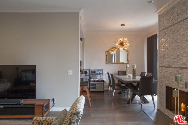 1271 Granville Avenue 202, Los Angeles, CA 90025
