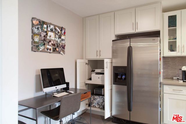 1271 Granville Avenue 202, Los Angeles, CA 90025