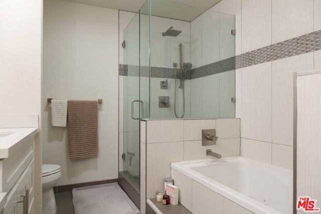 1271 Granville Avenue 202, Los Angeles, CA 90025