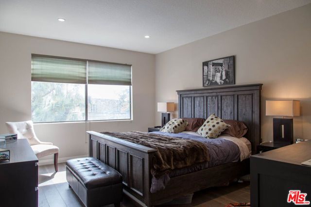 1271 Granville Avenue 202, Los Angeles, CA 90025