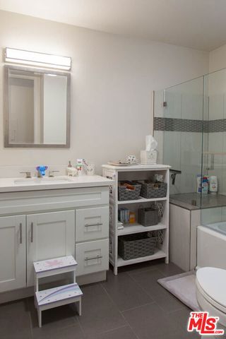 1271 Granville Avenue 202, Los Angeles, CA 90025