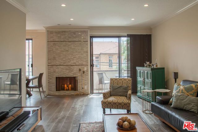 1271 Granville Avenue 202, Los Angeles, CA 90025