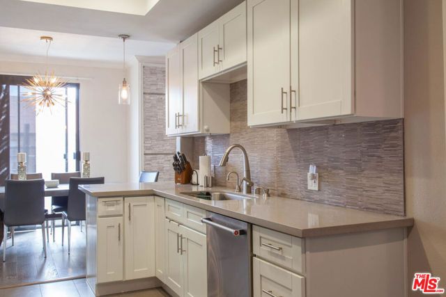 1271 Granville Avenue 202, Los Angeles, CA 90025