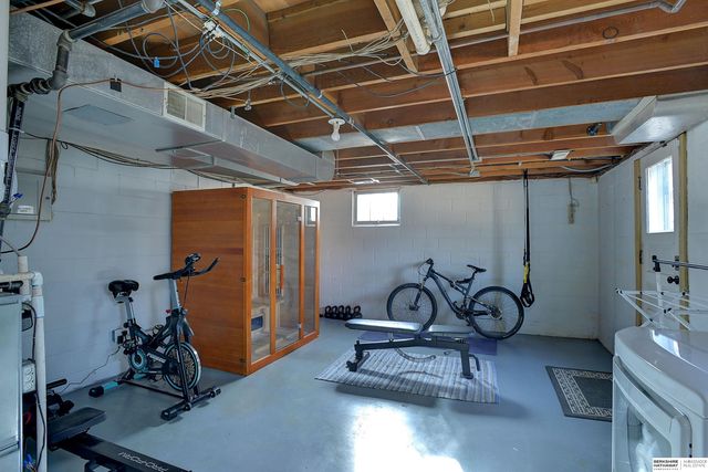 1506 N 59th Street, Omaha, NE 68104