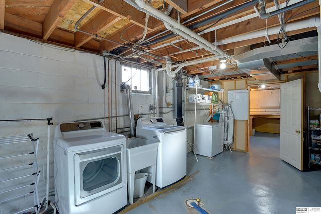 1506 N 59th Street, Omaha, NE 68104