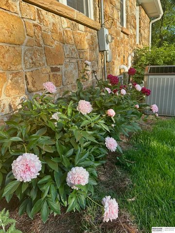 1506 N 59th Street, Omaha, NE 68104