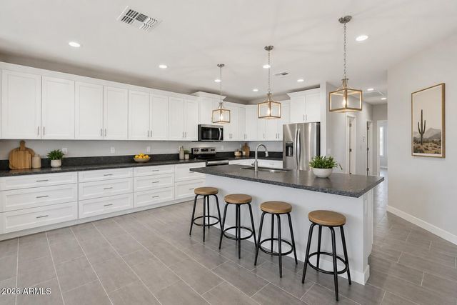 6897 W APPALOOSA Trail, Coolidge, AZ 85128