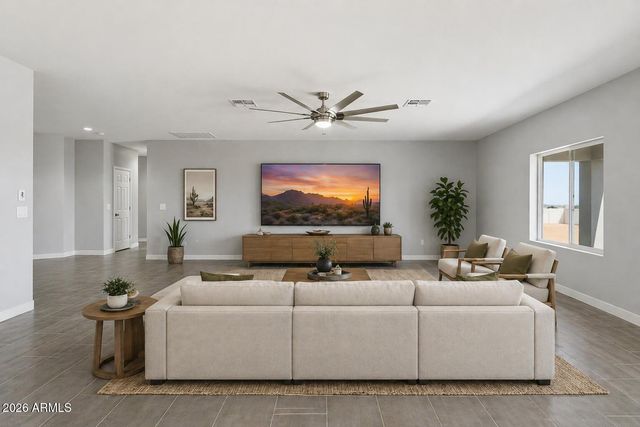 6897 W APPALOOSA Trail, Coolidge, AZ 85128