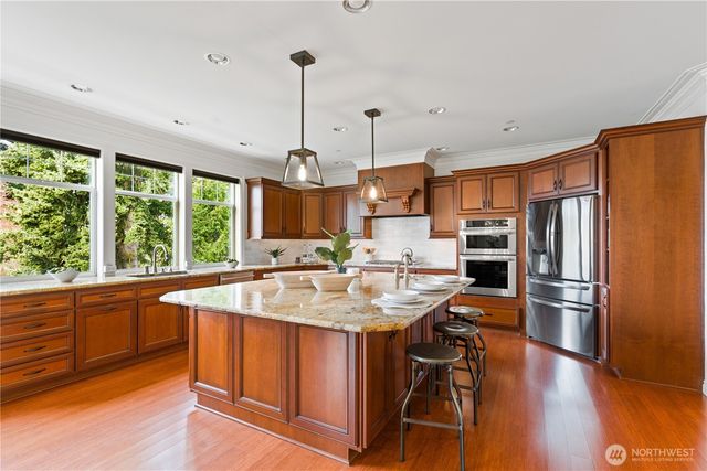 11222 NE 100th Street, Kirkland, WA 98033