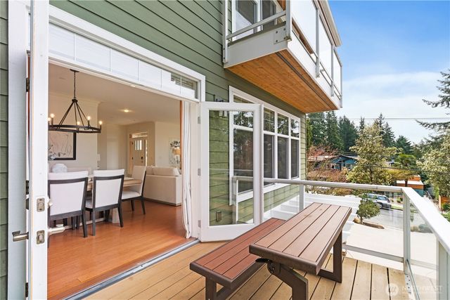 11222 NE 100th Street, Kirkland, WA 98033