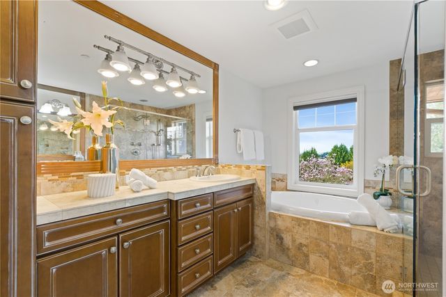 11222 NE 100th Street, Kirkland, WA 98033