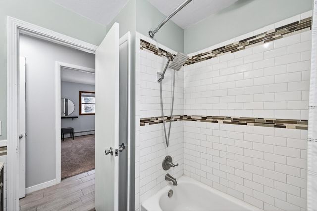 9090 Jamaca Court N, Lake Elmo, MN 55042