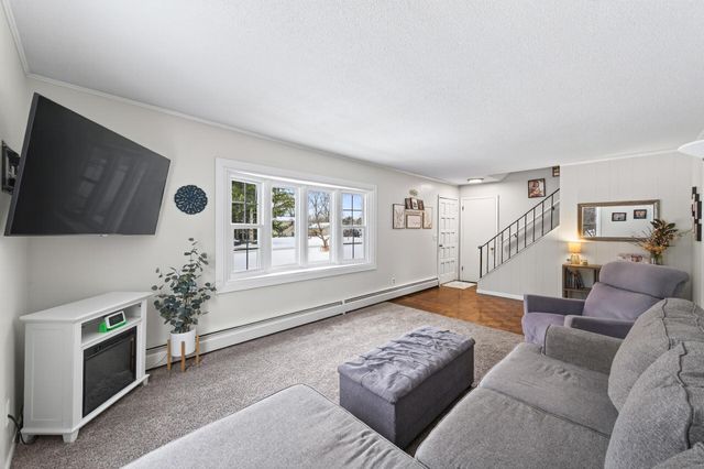 9090 Jamaca Court N, Lake Elmo, MN 55042