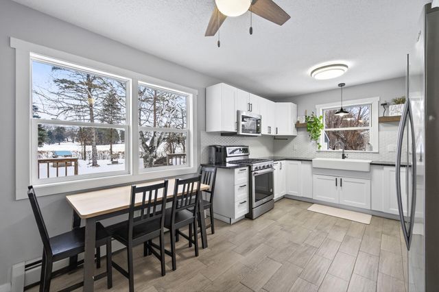 9090 Jamaca Court N, Lake Elmo, MN 55042