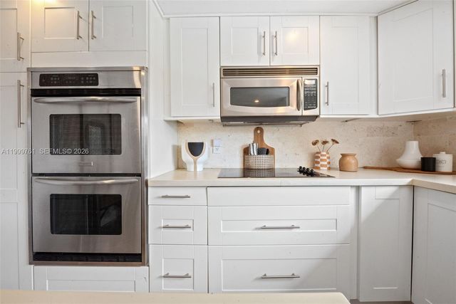 281 Pocatella St, Miami Springs, FL 33166