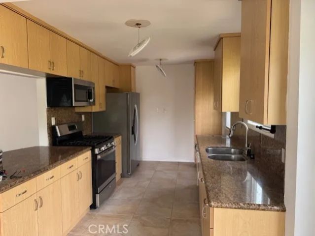 5133 Hesperia, Encino, CA 91316