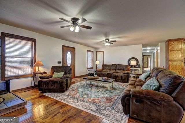 1891 Rg Starley Road NE, Mcintyre, GA 31054