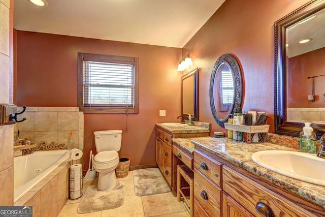 1891 Rg Starley Road NE, Mcintyre, GA 31054