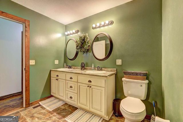 1891 Rg Starley Road NE, Mcintyre, GA 31054