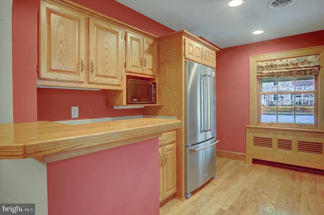 1566 WILSON AVENUE, Chambersburg, PA 17201