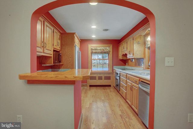 1566 WILSON AVENUE, Chambersburg, PA 17201