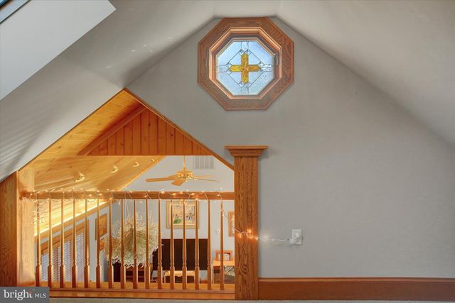 1566 WILSON AVENUE, Chambersburg, PA 17201