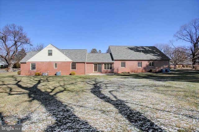 1566 WILSON AVENUE, Chambersburg, PA 17201