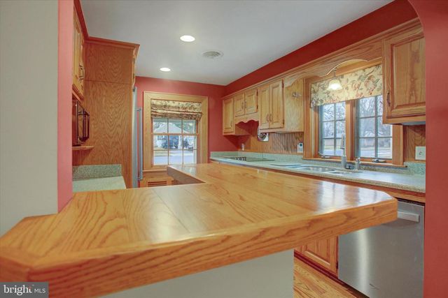 1566 WILSON AVENUE, Chambersburg, PA 17201