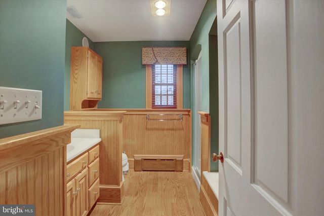 1566 WILSON AVENUE, Chambersburg, PA 17201