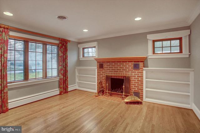 1566 WILSON AVENUE, Chambersburg, PA 17201