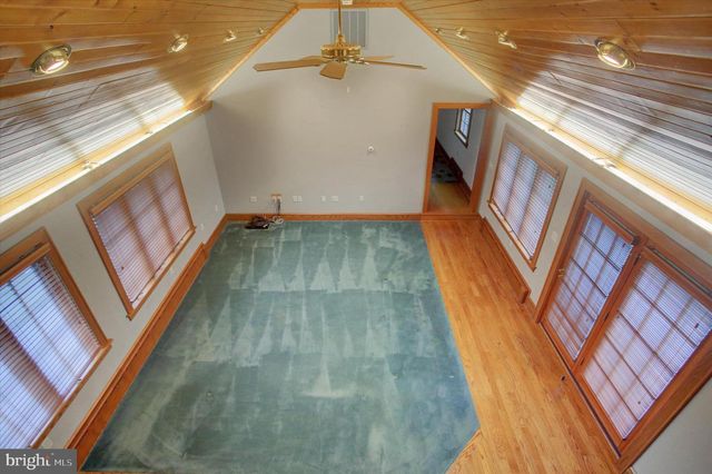 1566 WILSON AVENUE, Chambersburg, PA 17201