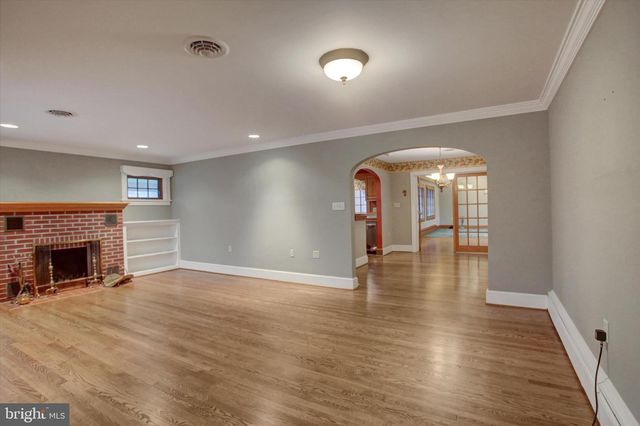 1566 WILSON AVENUE, Chambersburg, PA 17201