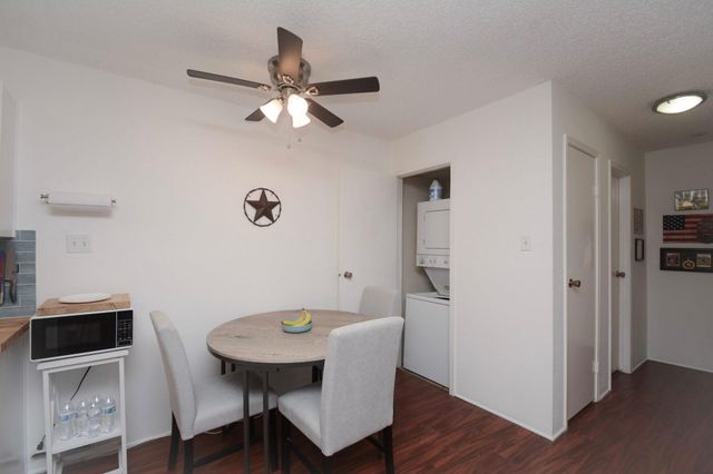 12660 Ashford Point Drive 416, Houston, TX 77082