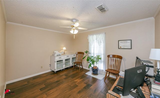 9507 Chapparral Lane, Shreveport, LA 71118