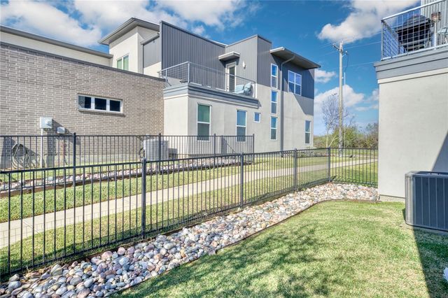 434 WILLIAM D FITCH PKWY, College Station, TX 77845